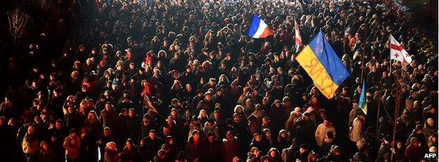 Thousands of people take part in a march during a memorial ceremony in Kiev - 20 February 2015