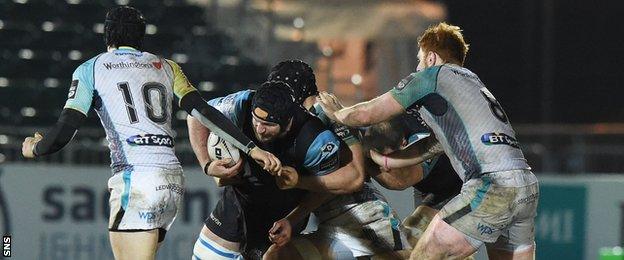 Glasgow Warriors and Ospreys players