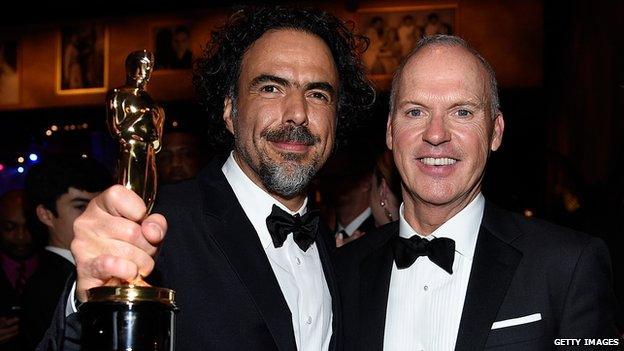 Director Alejandro Gonzalez Inarritu and Michael Keaton