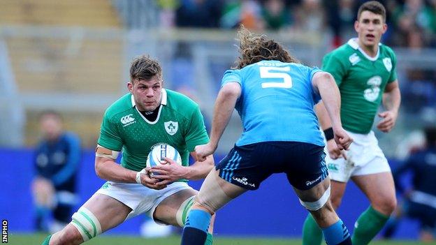 Jordi Murphy attempts to get past Italy's Joshua Furno