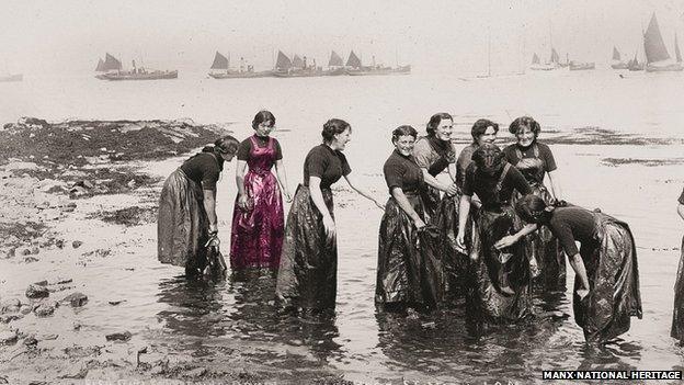 Herring Girls at Port St. Mary