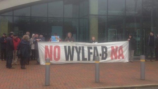 No Wylfa B campaingers