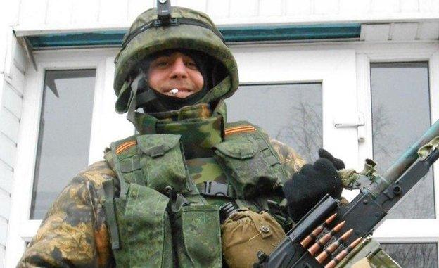 Picture published on Spanish Interior Ministry website apparently showing Spanish national fighting with weapons in Ukraine