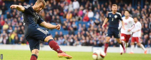 Shaun Maloney scores against Georgia