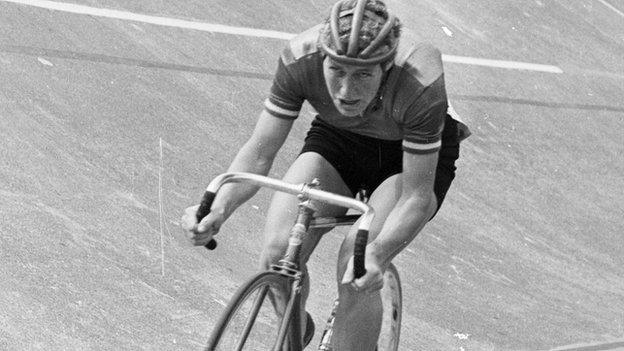 Cyclist Beryl Burton