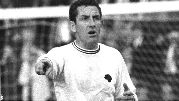 Dave Mackay in action for Derby