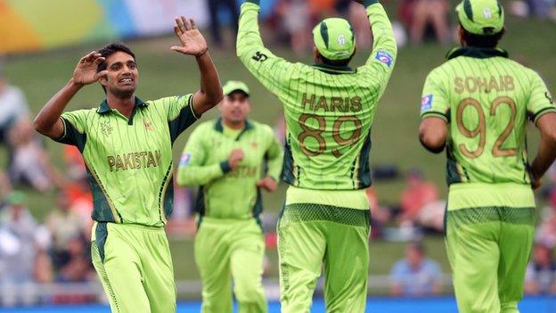 Pakistan celebrate a wicket by Rahat Ali (left)