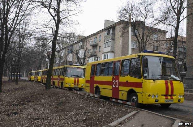 Emergency vehicles stand outside the Zasyadko mine, 4 March