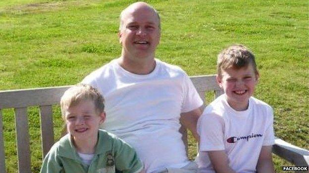 Darren Sykes with his two sons Paul and Jack