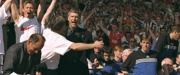 Arsene Wenger celebrates at the 1998 FA Cup final