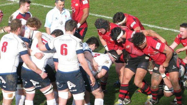 Jersey v Scottish scrum