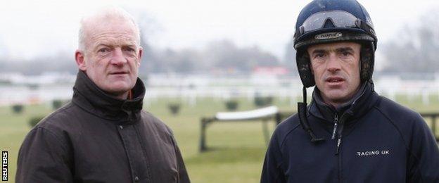 Willie Mullins (l) and Ruby Walsh