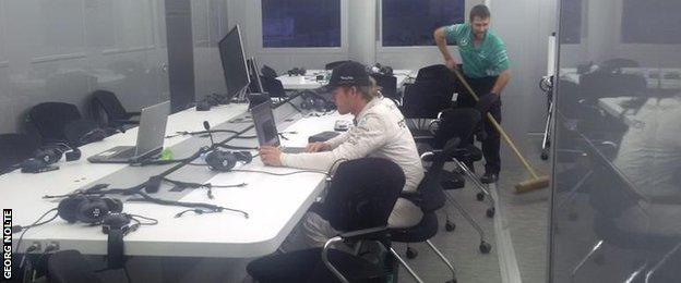 Nico Rosberg studying after the final day of testing