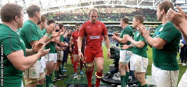 Ireland applaud Alun Wyn Jones and the Wales team off the pitch