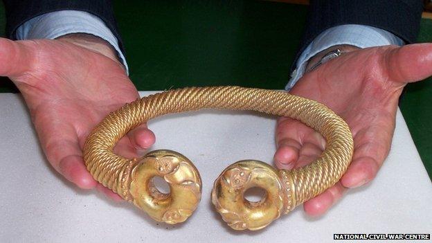 The gold prehistoric necklace found in Newark