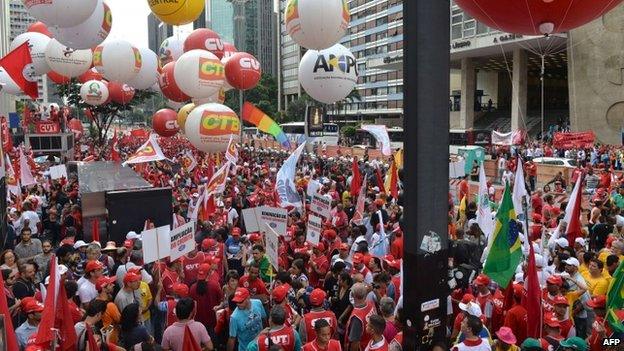 Pro-Rousseff march in Sao Paulo