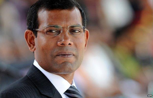 Mohamed Nasheed attends a military parade in the central Sri Lankan town of Diyatalawa - 27 December 2011