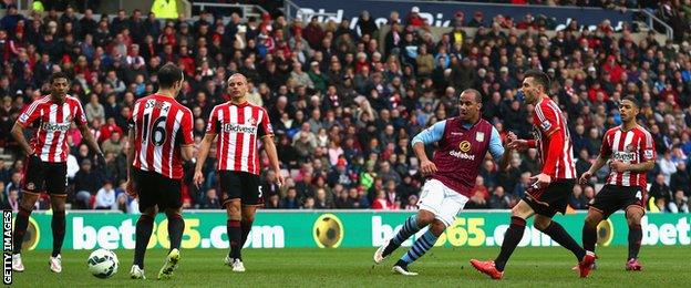 Gabby Agbonlahor scores for Villa