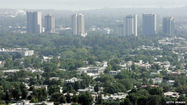 An aerial shot shows part of the Pakistani capital of Islambad 20 October 2005 s