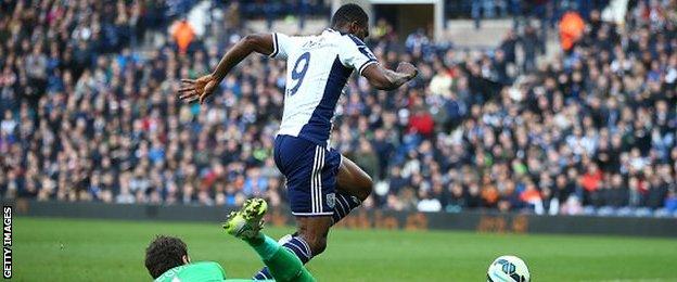 Brown Ideye's offside goal