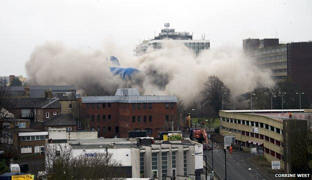 Dust cloud of Greyfriars collapse