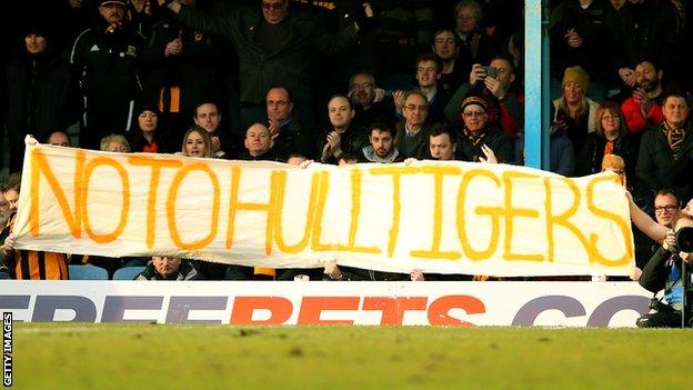 Hull City supporters opposed to the Hull Tigers name change