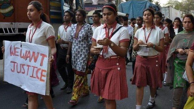 This photo taken on March 14, 2015 shows students from the Convent of Jesus and Mary in Ranaghat, 70 kilometres north of Kolkata, protesting after a 71-year-old nun was gang-raped at the convent.