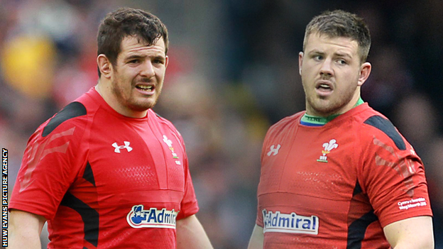 Aaron Jarvis (L) and Rob Evans (R) start for Wales