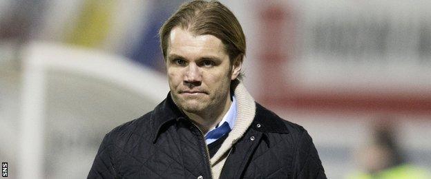 Hearts head coach Robbie Neilson