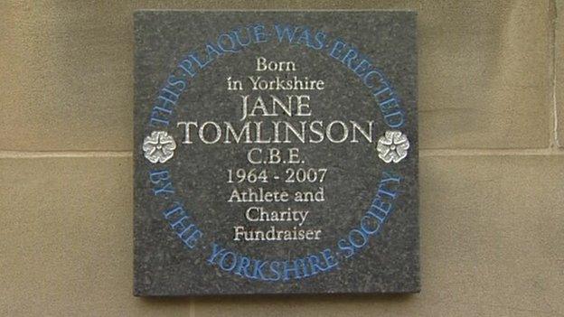 The plaque honouring Jane Tomlinson