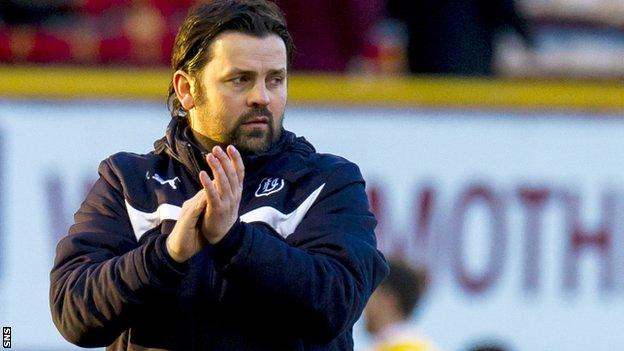 Dundee manager Paul Hartley