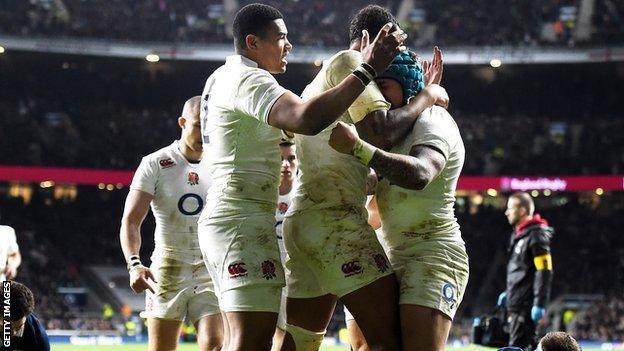 England celebrate Jack Nowell's try against Scotland