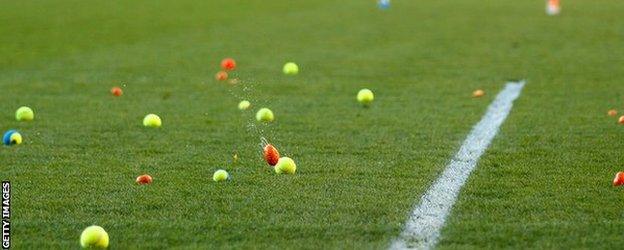 Blackpool fans protest with tennis balls