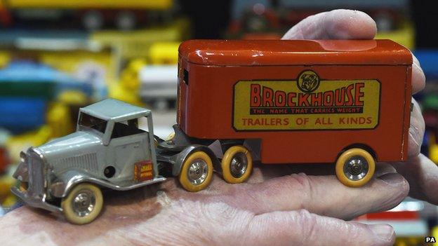 Dinky trailer