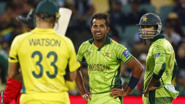 Australia's Shane Watson and Pakistan's Wahab Riaz