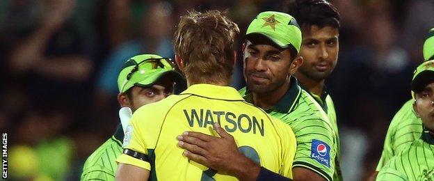 Shane Watson and Wahab Riaz embrace