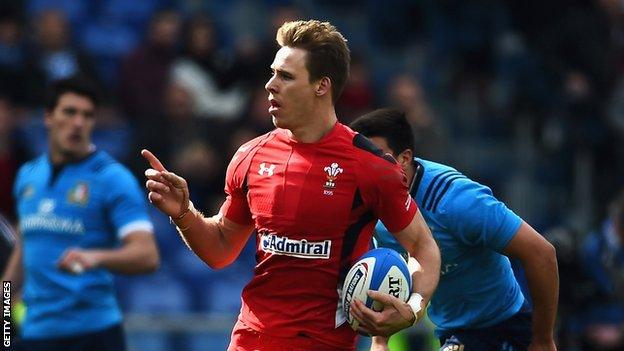 Liam Williams