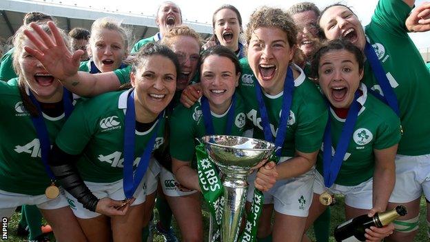 Ireland celebrate after securing the 2015 Women's Six Nations Championship