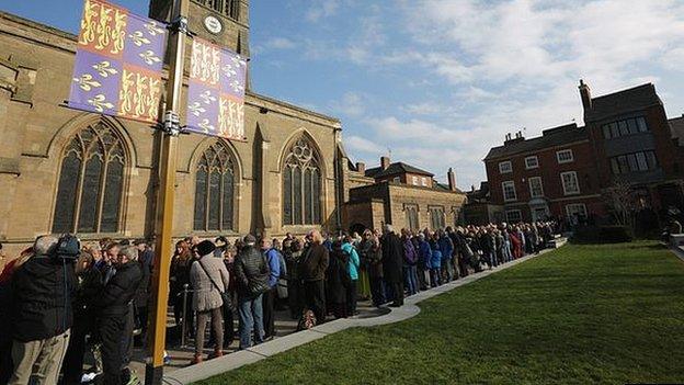 Cathedral queues