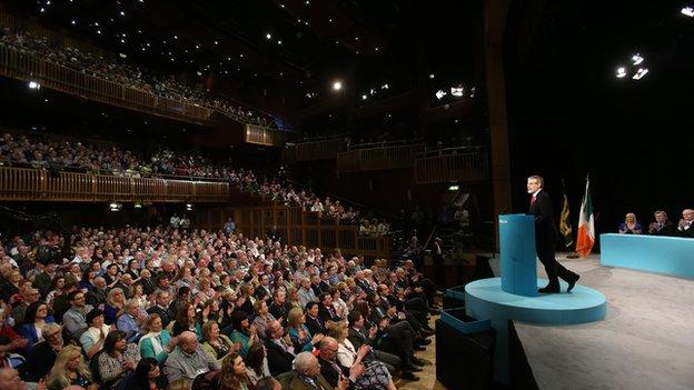 At its 2015 Ard Fheis in March, Sinn Féin speakers concentrated on the 2016 Irish elections