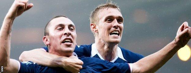 Scott Brown and Darren Fletcher