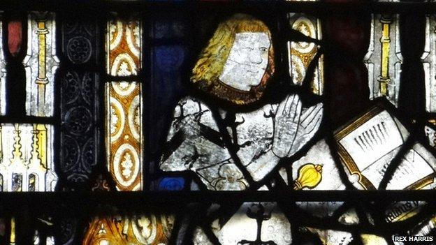 Stained glass depicting Sir Reynold Bray of Worcester