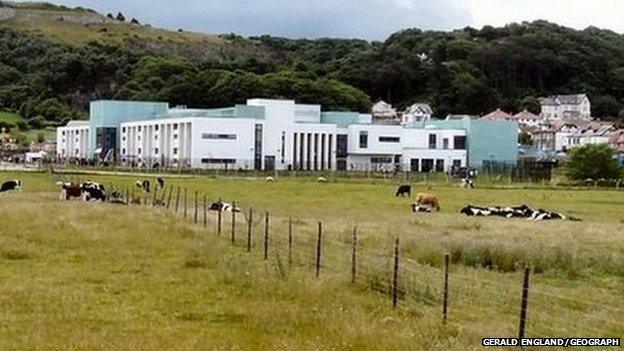 Ysgol y Gogarth