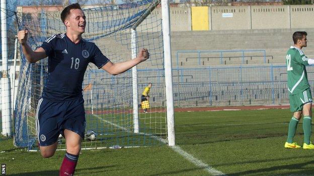 Scotland U21's Lawrence Shankland's late double gave Danny Lennon's men victory over Hungary