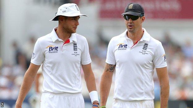 Stuart Broad and Kevin Pietersen