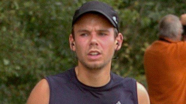 Andreas Lubitz runs the Airportrace half marathon in Hamburg in file image from 13 September 2009