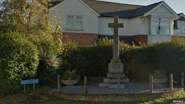 Hucclecote war memorial