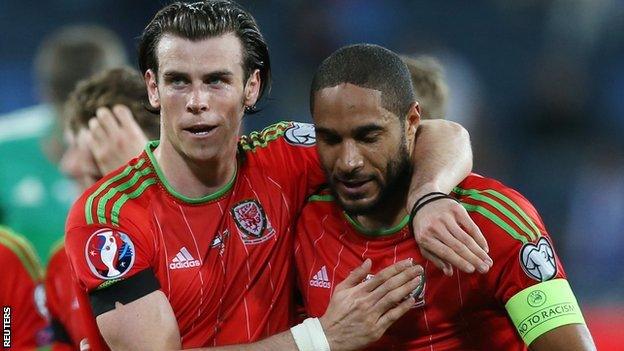 Wales' Gareth Bale and Ashley Williams