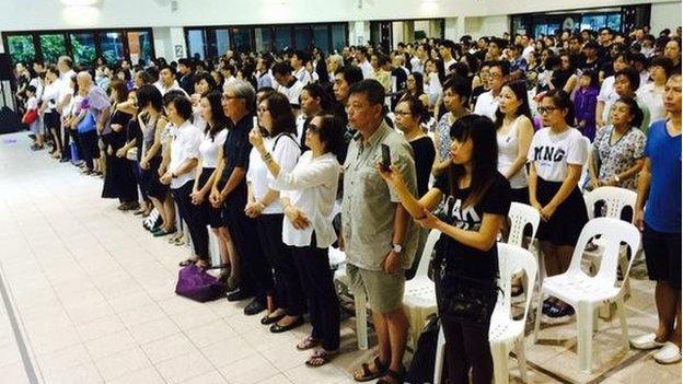 Mourners at Tanjong Pagar