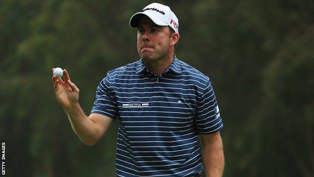 Richie Ramsay acknowledges the crowd on the 18th green